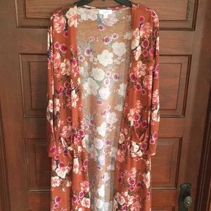 Beautiful LuLaRoe Sarah long cardigan